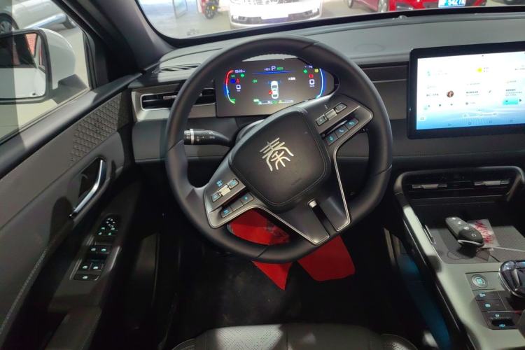 Used BYD Qin PLUS 2025 DM-i Smart Drive 55KM Leading Model
