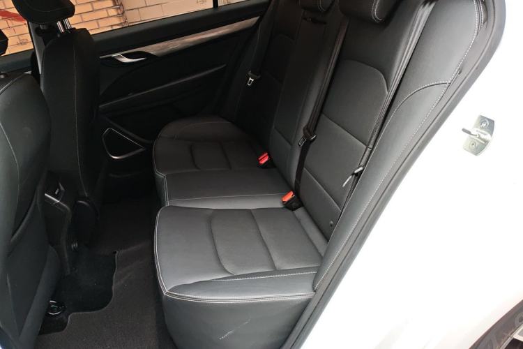 Used Geely Auto Emgrand 2019 Leading Edition 1.5L Manual Upgraded Connectivity Model China VI Standard
