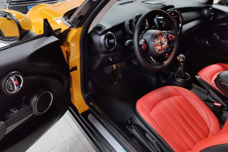 Used  MINI 2014 1.2T ONE+
