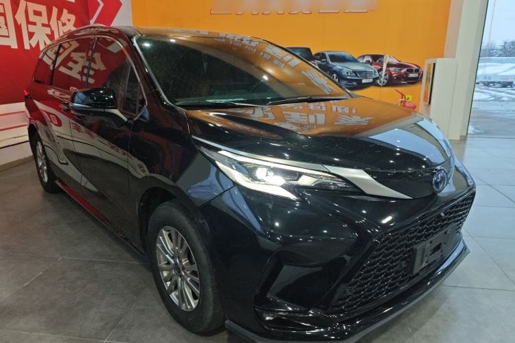 Used Toyota Sienna 2021 2.5L Hybrid Luxury Edition
