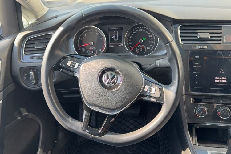 Used Volkswagen Golf 2020 200TSI DSG Comfortable and Ambitious Edition
