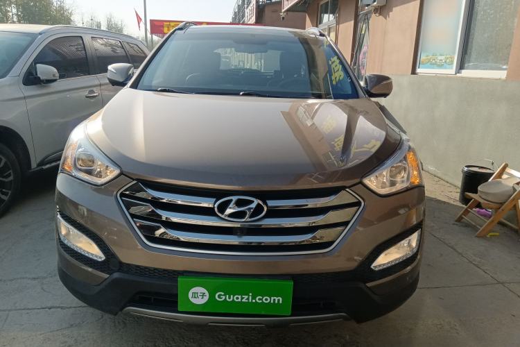Used Hyundai Santa Fe 2015 2.4L Automatic All-Wheel Drive Smart Version 5 Seats