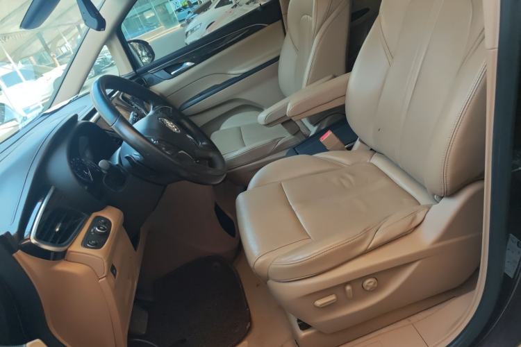 Used Buick GL8 2017 ES 28T Luxury Model China V Standard