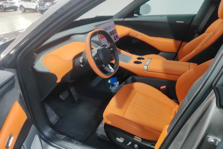 Used  YU7 2025 Ultra-Long Range All-Wheel Drive Pro Version
