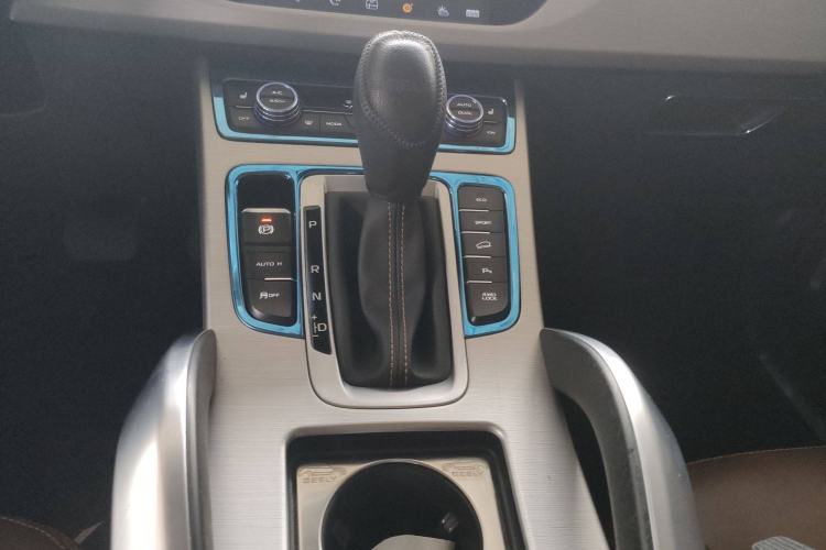 Used Geely Auto Emgrand X7 Sport 2016 1.8TD Automatic All-Wheel-Drive ZhiZun Edition
