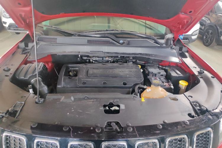 Used  Compass 2017 200T Automatic Family Edition
