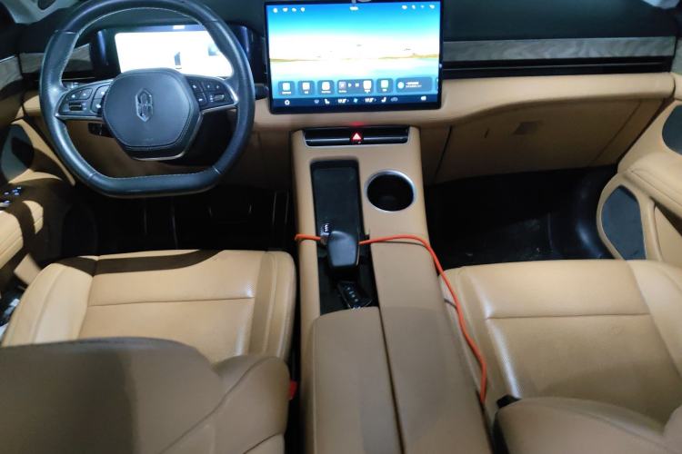 Used Hima AITO M5 2022 Extended-Range Four-Wheel Drive Performance Version
