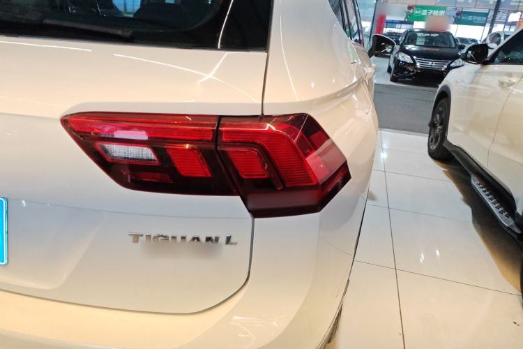 Used Volkswagen Tiguan L 2017 330TSI Automatic Two-Wheel Drive Luxury Edition