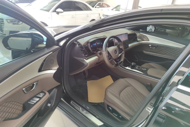 Used BYD Han 2024 DM-i Glory Edition 121KM Prestige Model