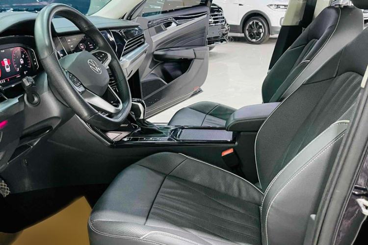 Used Volkswagen Passat 2022 330TSI Starry Luxury Edition