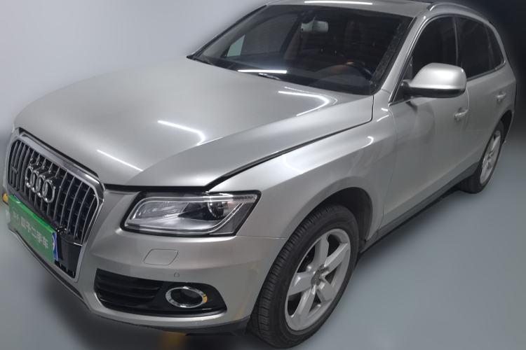 Used Audi Q5 2015 40 TFSI Comfort Model
