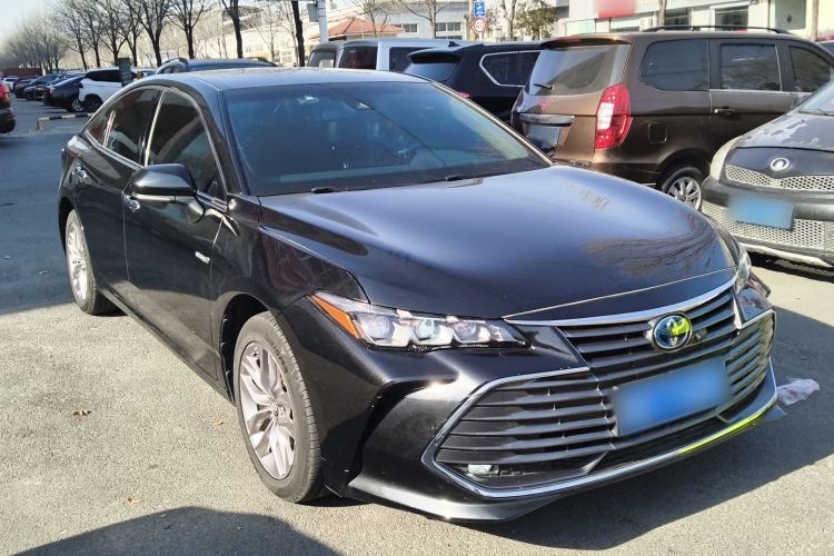 Used Toyota Avalon 2019 Dual-Engine 2.5L Luxury Edition China VI Standard