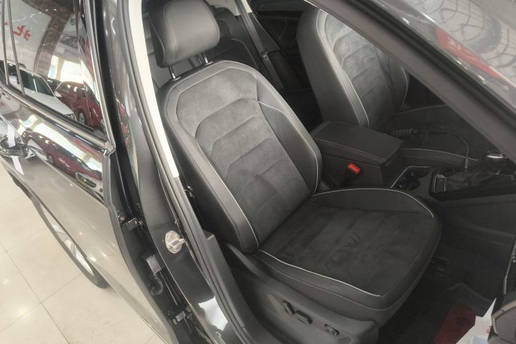 Used Volkswagen Tayron 2020 330TSI Two-Wheel Drive Luxury Connected Pro Edition