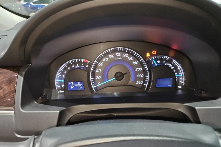 Used Toyota Camry 2016 2.0G 10th Anniversary Leading Edition
