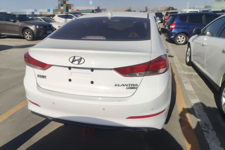 Used Hyundai Elantra 2019 1.4T Dual-Clutch Xuan Dong · Dynamic Model
