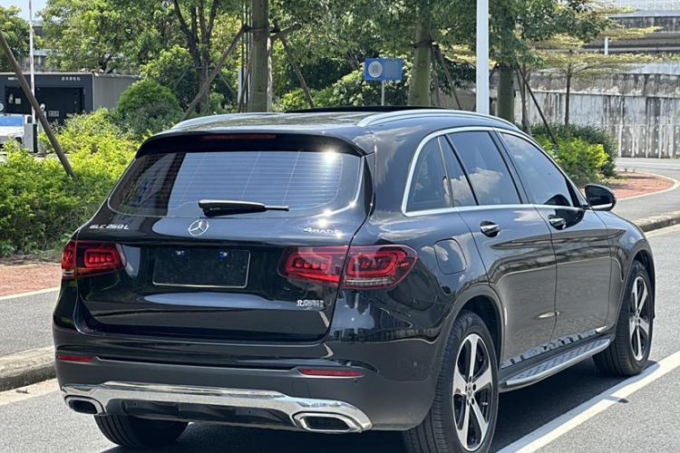 Used Mercedes-Benz GLC 2022 Refreshed GLC 260 L 4MATIC Dynamic Edition
