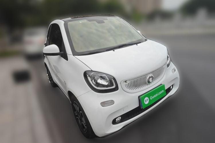 Used  fortwo 2017 1.0L 52kW New Sound Special Edition China V Emission Standard
