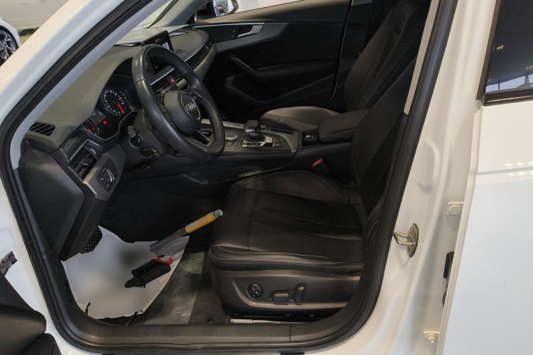 Used Audi A4L 2019 40 TFSI Ambition China VI