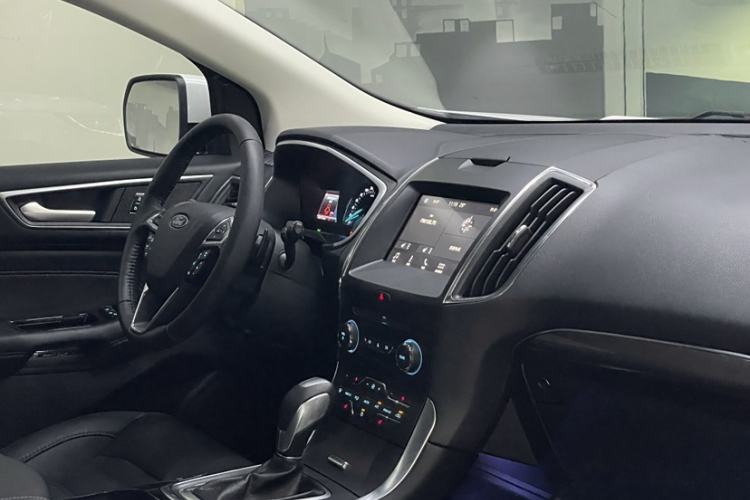 Used Ford Edge 2018 EcoBoost 245 Two-Wheel-Drive Titanium 7-Seater China VI Standard