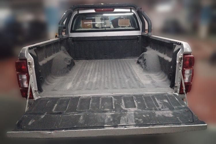 Used Great Wall Wingle 7 2019 2.0T Diesel Two-Wheel Drive Elite Version China VI Standard Big Double Cabin GW4D20M
