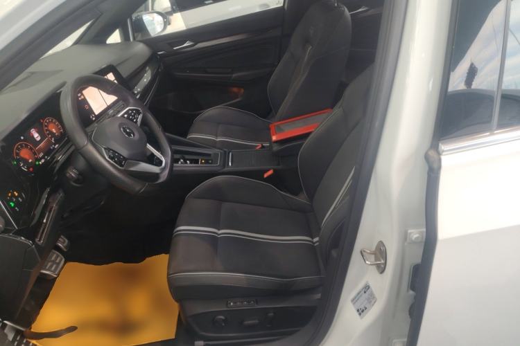 Used Volkswagen Golf 2023 Facelift 280TSI DSG R-Line Lite
