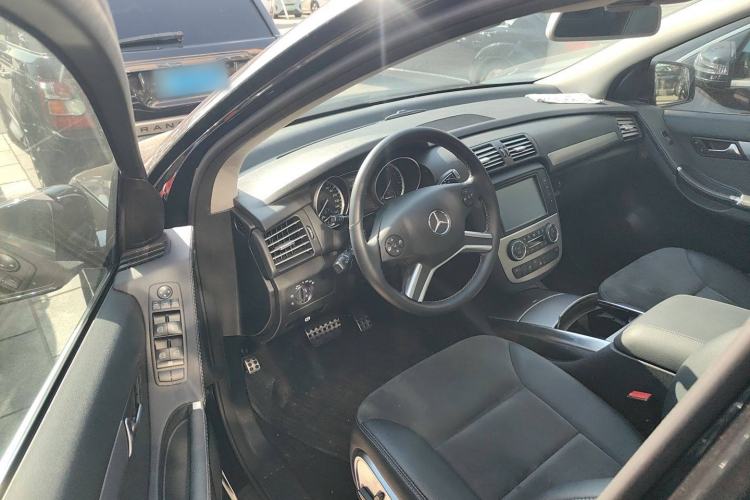 Used Mercedes-Benz R-Class 2014 R 320 4MATIC Business Model