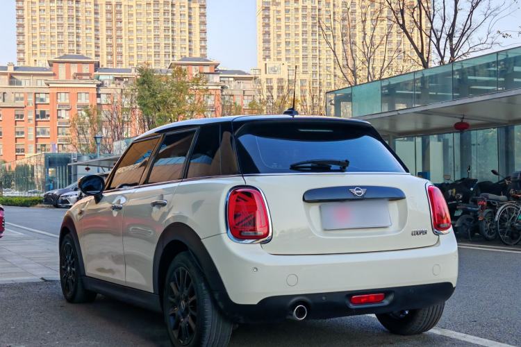 Used  MINI 2021 1.5T COOPER Classic Edition Five-Door Version