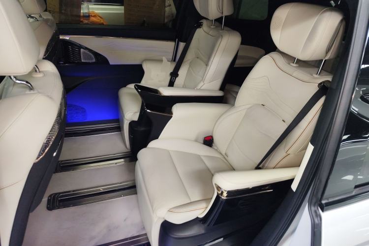 Used GAC Trumpchi M8 2023 Zongshi Series Dual-Motor YuZun Edition
