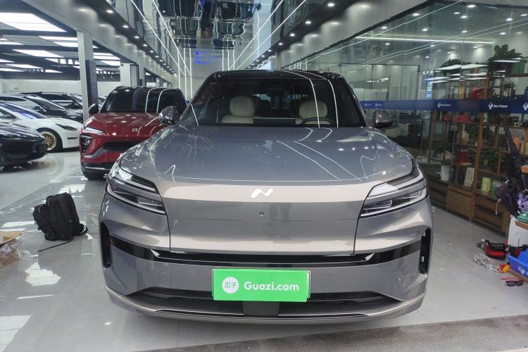 Used ONVO Luxeed L90 2025 Model—Max Six-Seater Version