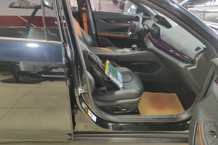 Used Changan UNI-V 2022 1.5T Prestige Version