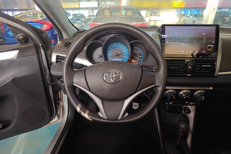 Used Toyota YARiS L Zhi Xian 2015 1.5E Automatic Charm Edition
