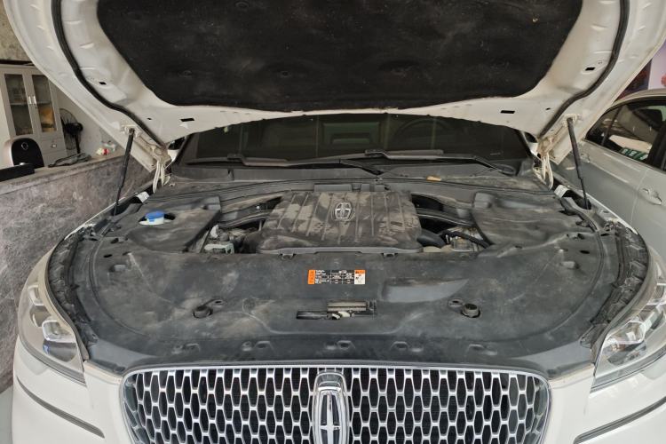 Used Lincoln Aviator 2020 3.0T V6 All-Wheel Drive Executive Version
