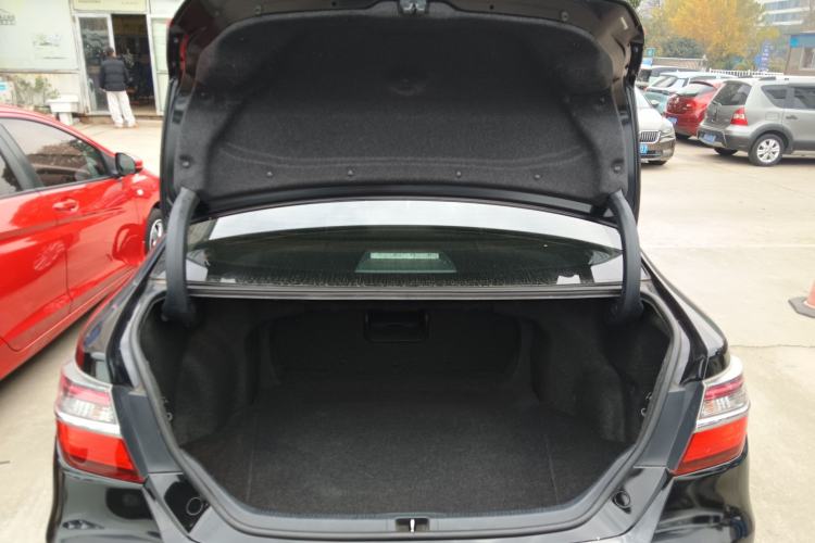 Used Toyota Camry 2015 2.0G Premier Edition
