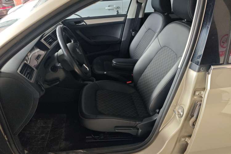 Used Skoda Rapid 2018 1.6L Automatic Comfort Edition
