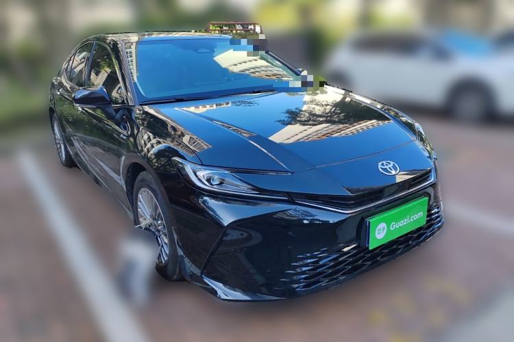 Used Toyota Camry 2024 Dual-Motor 2.0 HGVP Luxury Edition
