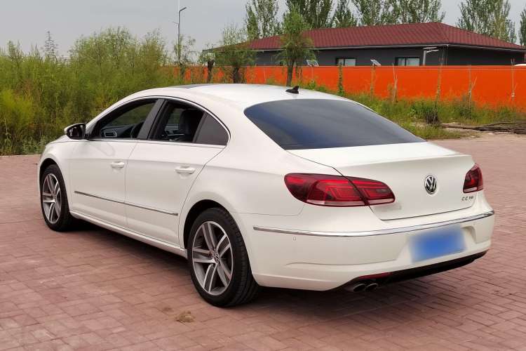Used Volkswagen FAW-Volkswagen CC 2015 1.8TSI Luxury Model
