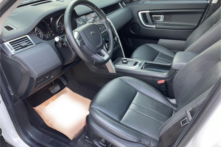 Used Land Rover Discovery Sport 2019 240 PS SE Version China VI Standard