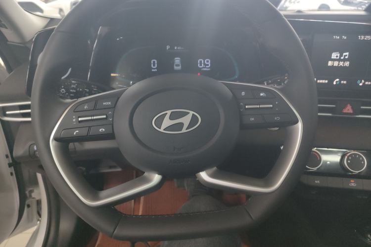 Used Hyundai Elantra 2023 1.5L CVT GLX Elite Edition
