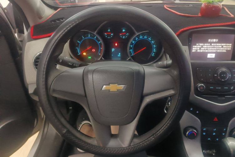 Used Chevrolet Cruze 2013 1.8L SE AT
