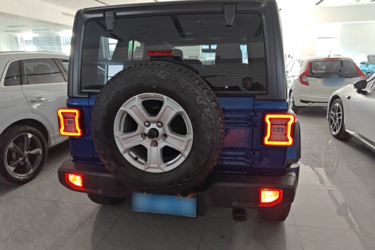 Used  Wrangler 2018 2.0T Sahara Four-Door Edition
