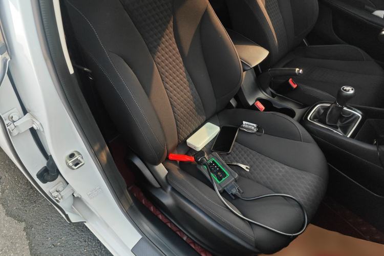 Used Roewe i5 2020 1.5L Manual 4G Connect Luxury Edition
