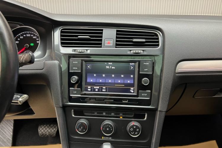 Used Volkswagen Golf 2018 1.6L Automatic Comfort Model
