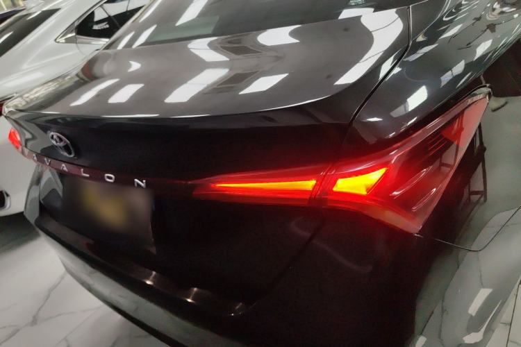 Used Toyota Avalon 2019 2.0L Luxury Edition China VI Standard
