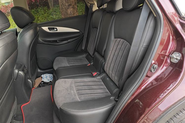 Used Infiniti QX50 2015 2.5L Comfort Edition
