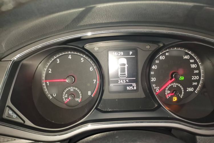 Used Volkswagen Passat 2016 330TSI DSG Luxury Edition
