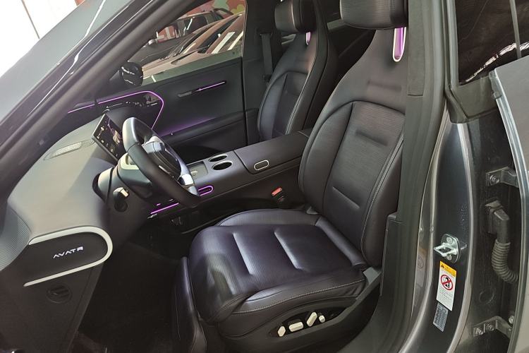 Used  07 2024 Max Extended-Range Edition
