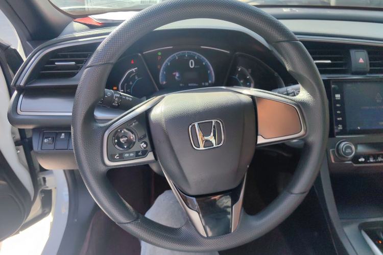 Used Honda Civic 2021 HATCHBACK 220TURBO CVT New Trendsetter
