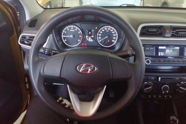 Used Hyundai Verna 2017 1.4L Automatic YueXiang Edition China V-standard
