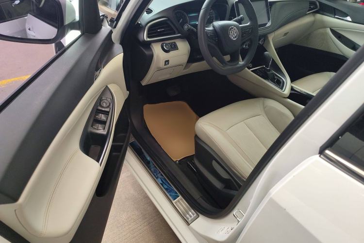 Used Buick GL6 2018 18T 6-Seater Elite Model
