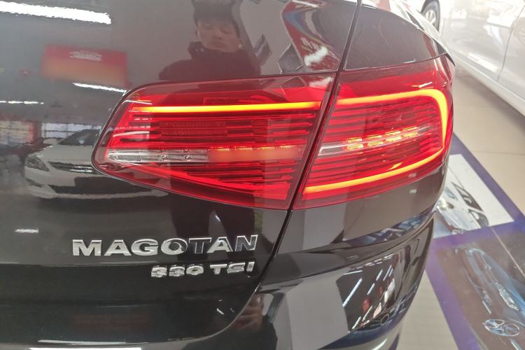 Used Volkswagen Magotan 2018 330TSI DSG Advanced Model
